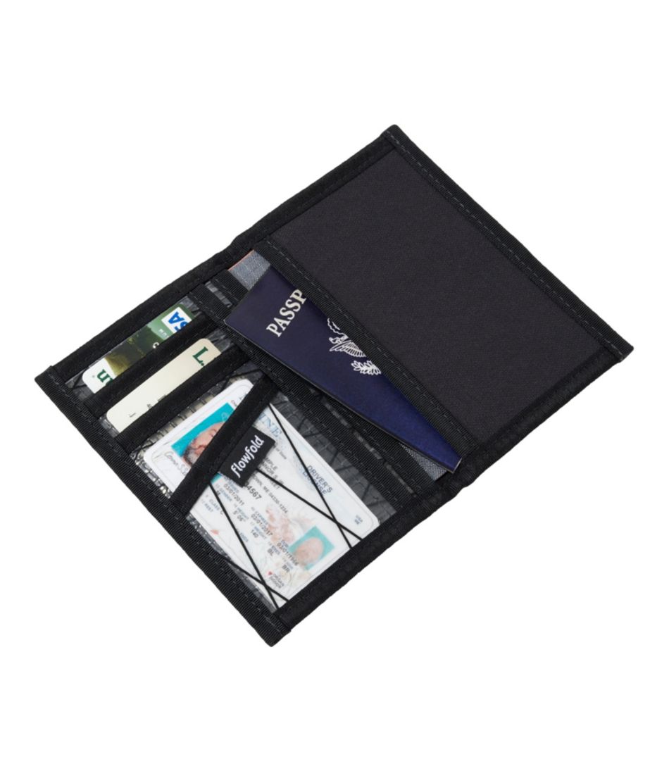 Flowfold RFID Navigator Passport Holder | L.L.Bean Classic