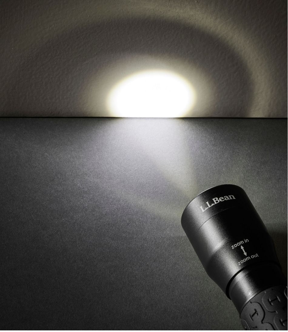 Trailblazer Zoom Flashlight | L.L.Bean Signature