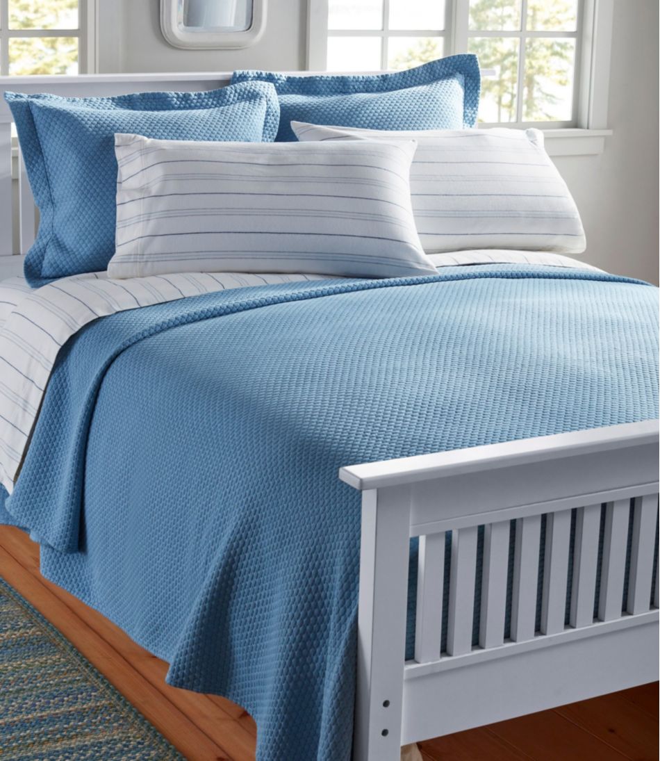 Organic Honeycomb Matelassé Bedspread | L.L.Bean Trending