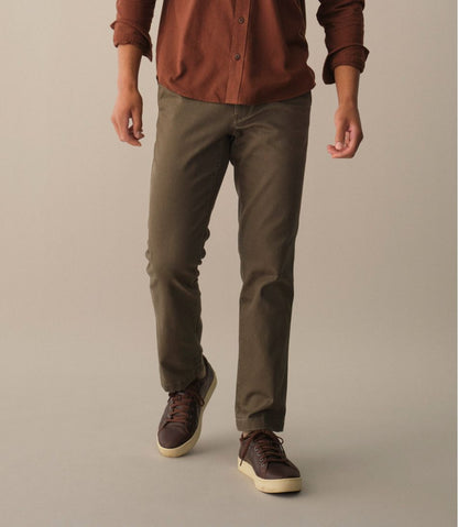 Men's Field Chinos, Standard Fit, Straight Leg | L.L.Bean Classic